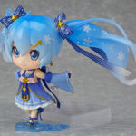 Nendoroid 701. Snow Miku: Twinkle Snow Ver. [Vocaloid] — изображение 3